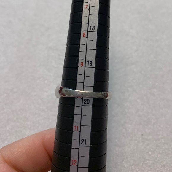 Wedding ring - Picture 2 of 7